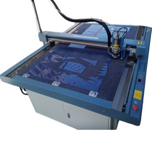China All Aluminum Countertops Big Format Digital Plotter Cutter Flatbed Vinyl Sticker Cutting Machine wholesale