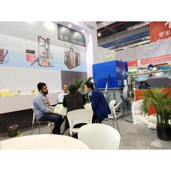 Vibrating Sieving SMW600 PVC Pulverizer Machine For PVC Granules 180 - 480kg/h