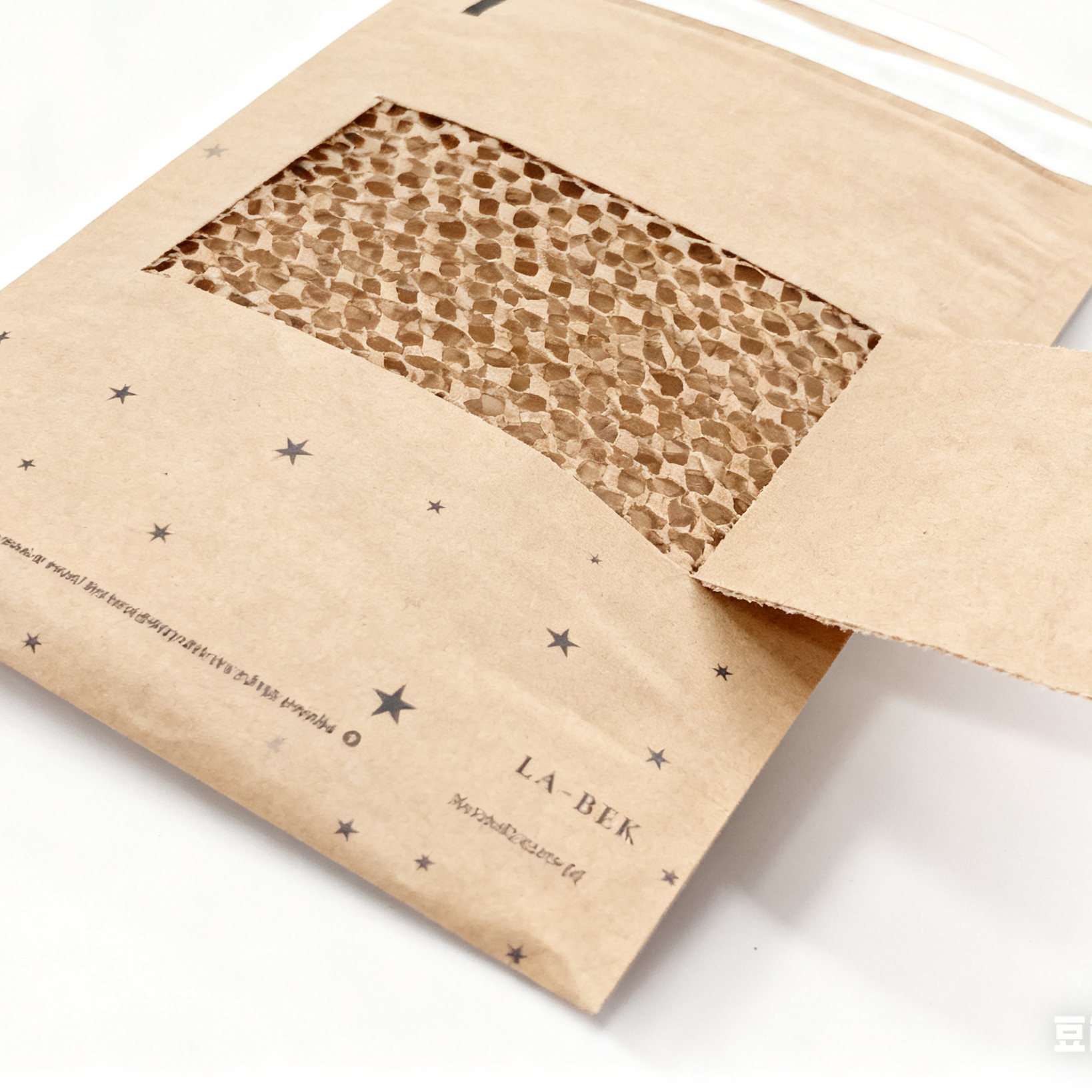 China Water-Resistant Honeycomb Paper Mailer with Customizable Width and Thickness for Eco-Friendly Packaging wholesale