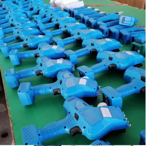 2021 Portable 7 inch Electric Chainsaw Cordless Mini Battery Chainsaw with Brushless Motor