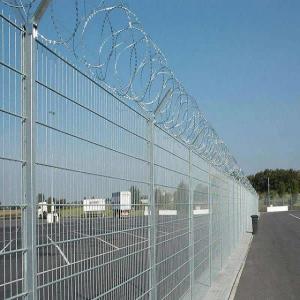 China Factory price galvanized and pvc coated anti climb security airport fence prices on sale