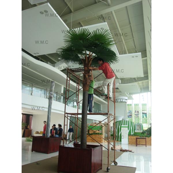 Outdoor Indoor Artificial Palm Trees Long Use Life No Color Fade Easy Clean