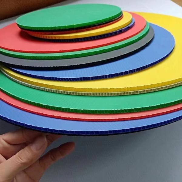 Green Polypropylene Hollow Sheet Lightweight PP Plastic Panel UV Resistant