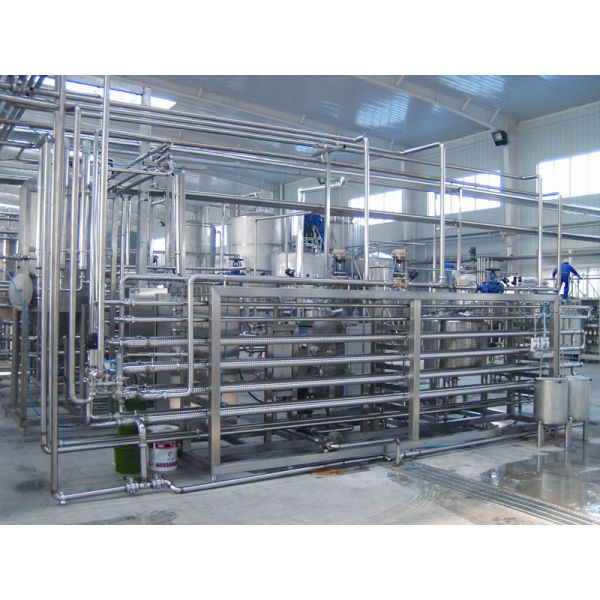 8000BPH Hot Fill Bottling Machine , Complete Beverage Production Line