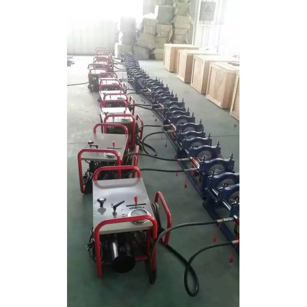PE pipe butt joint machine