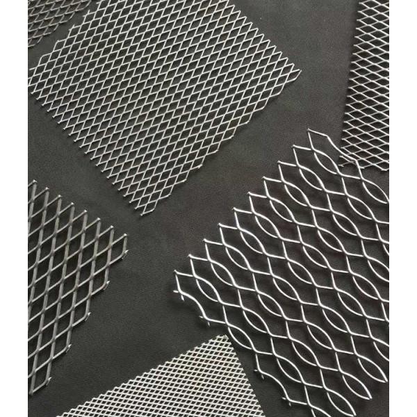 Low Carbon Steel Standard Size Expanded Metal Mesh For Garden Screen Panel
