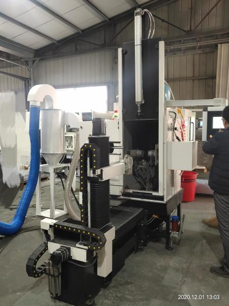 Quality Accurate Saw Blade CNC Sandblasting Machine With Robot for sale