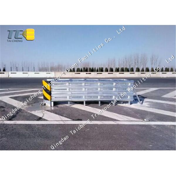 Traffic Safety Crash Cushion Anti Collision Steel Barrier