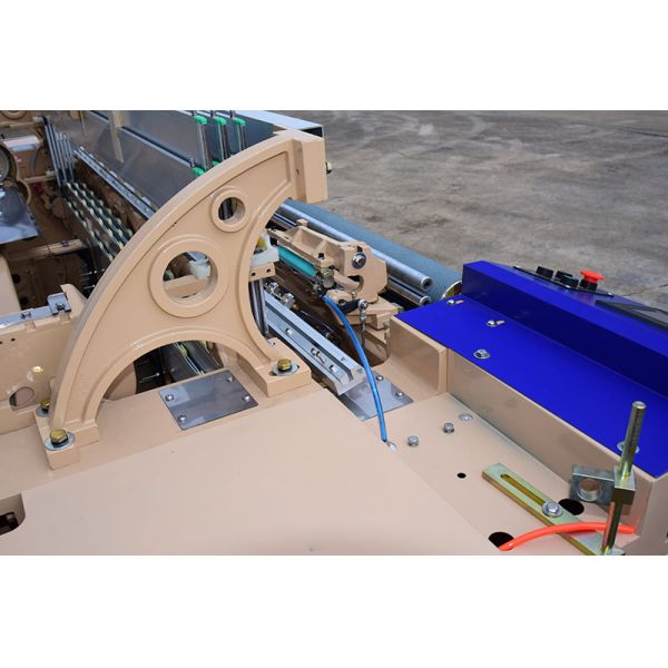 170cm Small Weaving Machine 1200 RPM Water Jet Loom High Speed