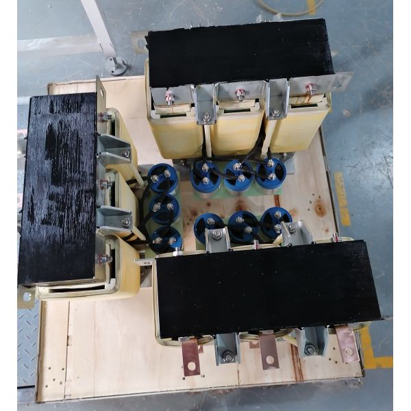 Inomax 690V Sine Wave Output Filter 11KW Fatigue Resistant For Shipbuilding