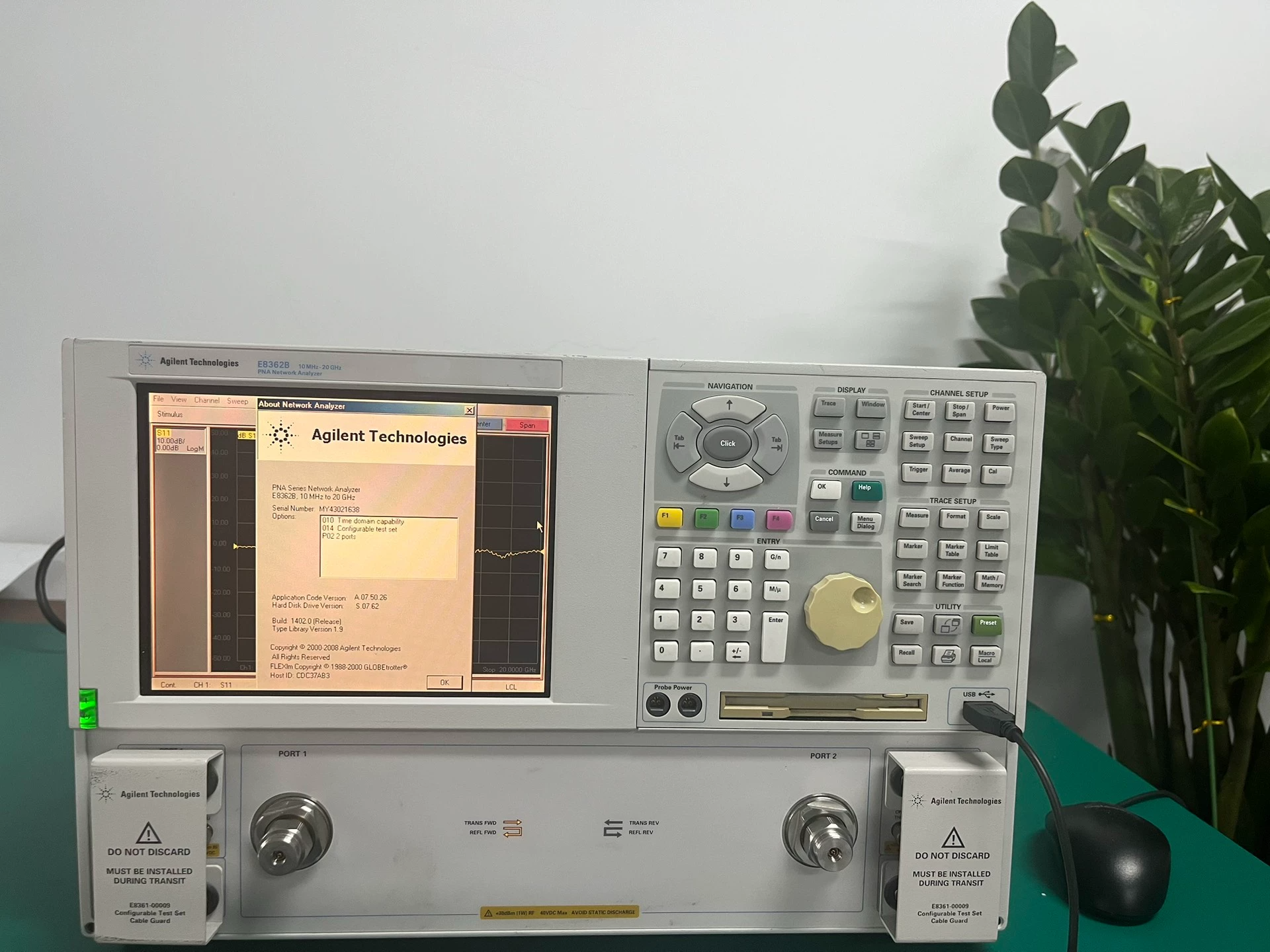 Agilent E8362B Vector Network Analyzer VNA 20 GHz 125 DB Dynamic Range PNA Network Analyzer