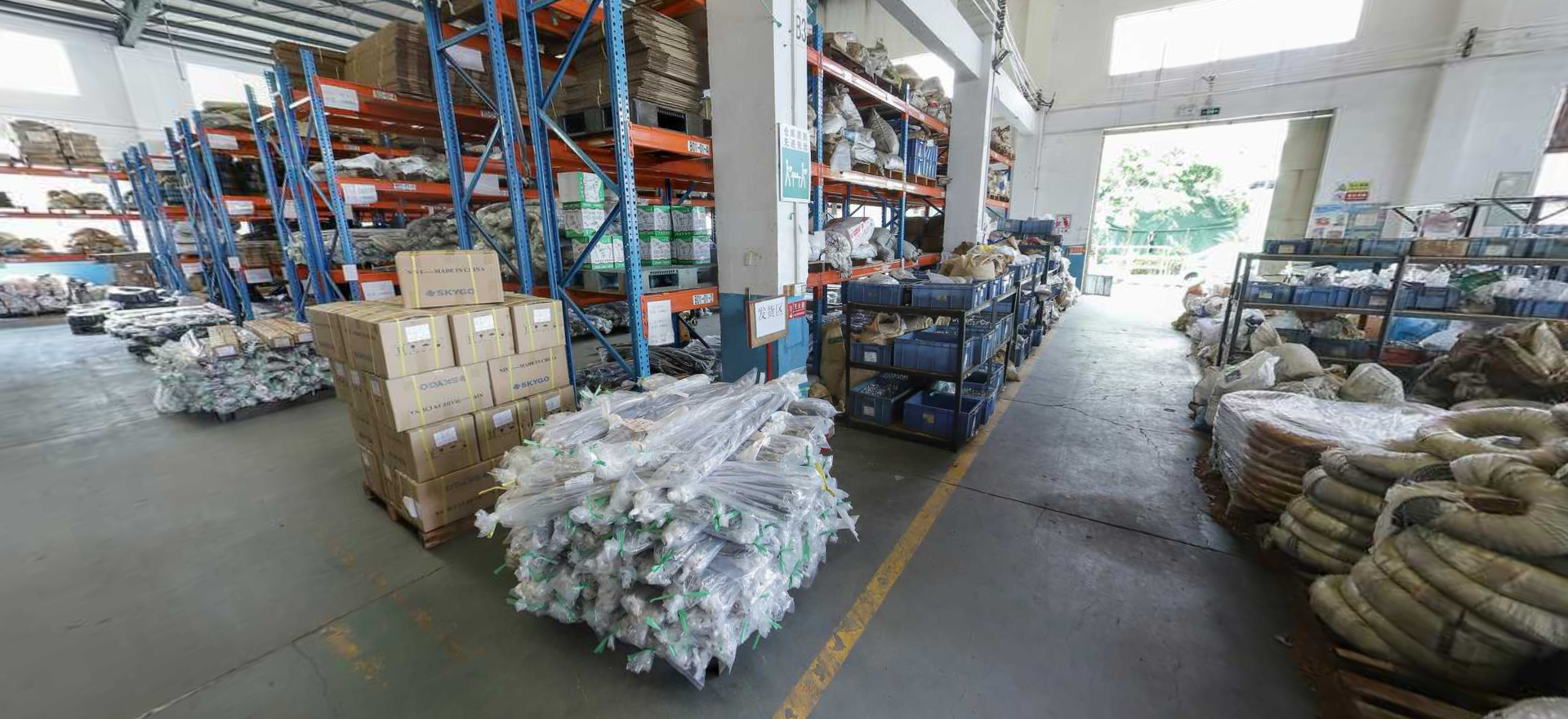 JINBEI Mini Car with Electronic Fuel Injection Compact and Transportation Solutio