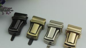 China Bag hardware accessory zinc alloy purse clasp handbag metal push lock on sale