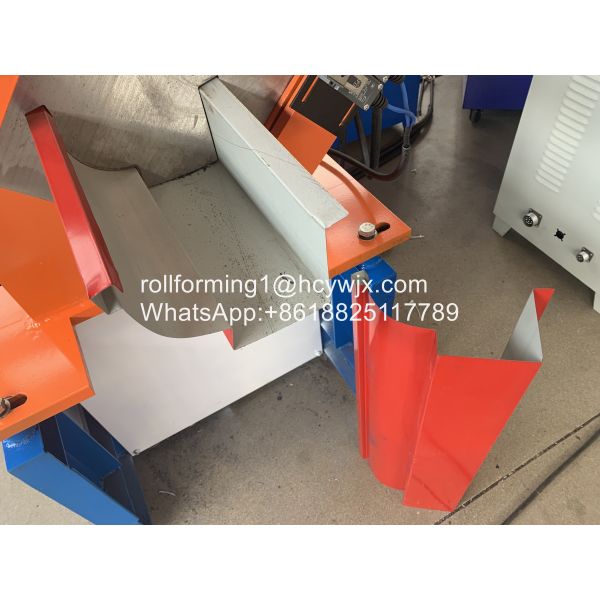 Roof Gutter Roll Forming Machine With 18 Rows of Rollers